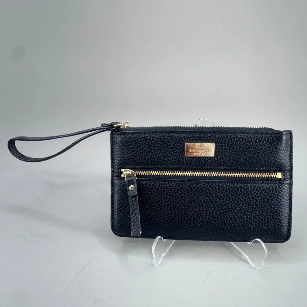 Kate Spade Wristlet Pouch OS Black Pebbled Leather Chic Minimalist